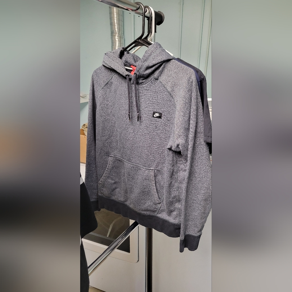 Men's Medium Nike Hoodie EUC